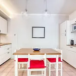 Guesthost - Bright With Garden Apartamento *