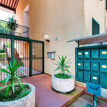 Apartamento Guesthost - Bright With Garden Perugia