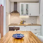 Guesthost - Bright With Garden Appartement Perugia