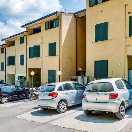 Guesthost - Bright With Garden