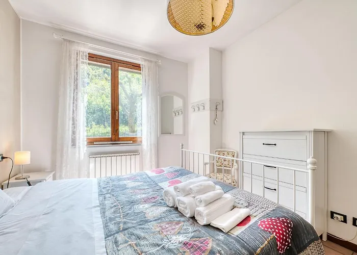 Апартаменты Guesthost - Bright With Garden Перуджа